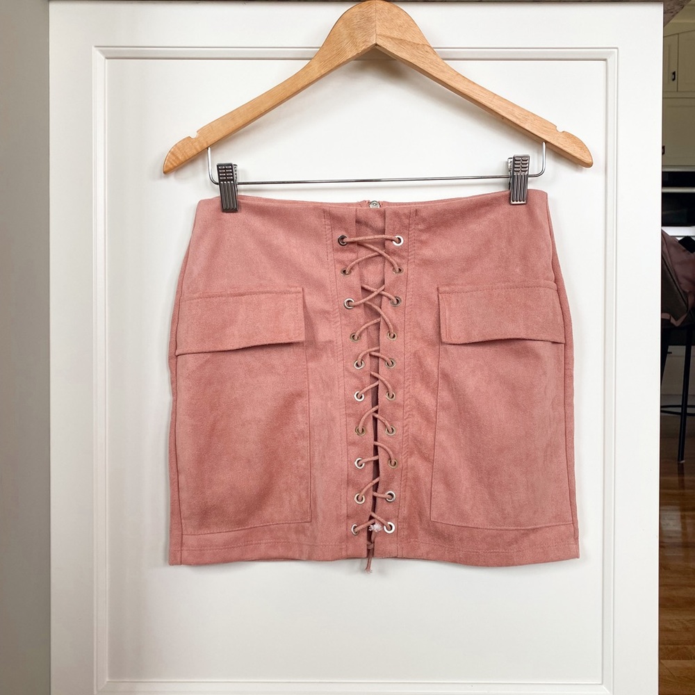5/$50 🌷🌼🌿 MISSPAP Suede Lace Up Mini Skirt Size S